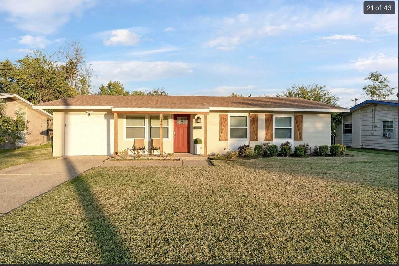 13506 Castleton Dr - Photo 2 of 22