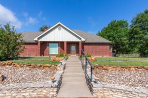 featured image of 364 Alexandra Dr