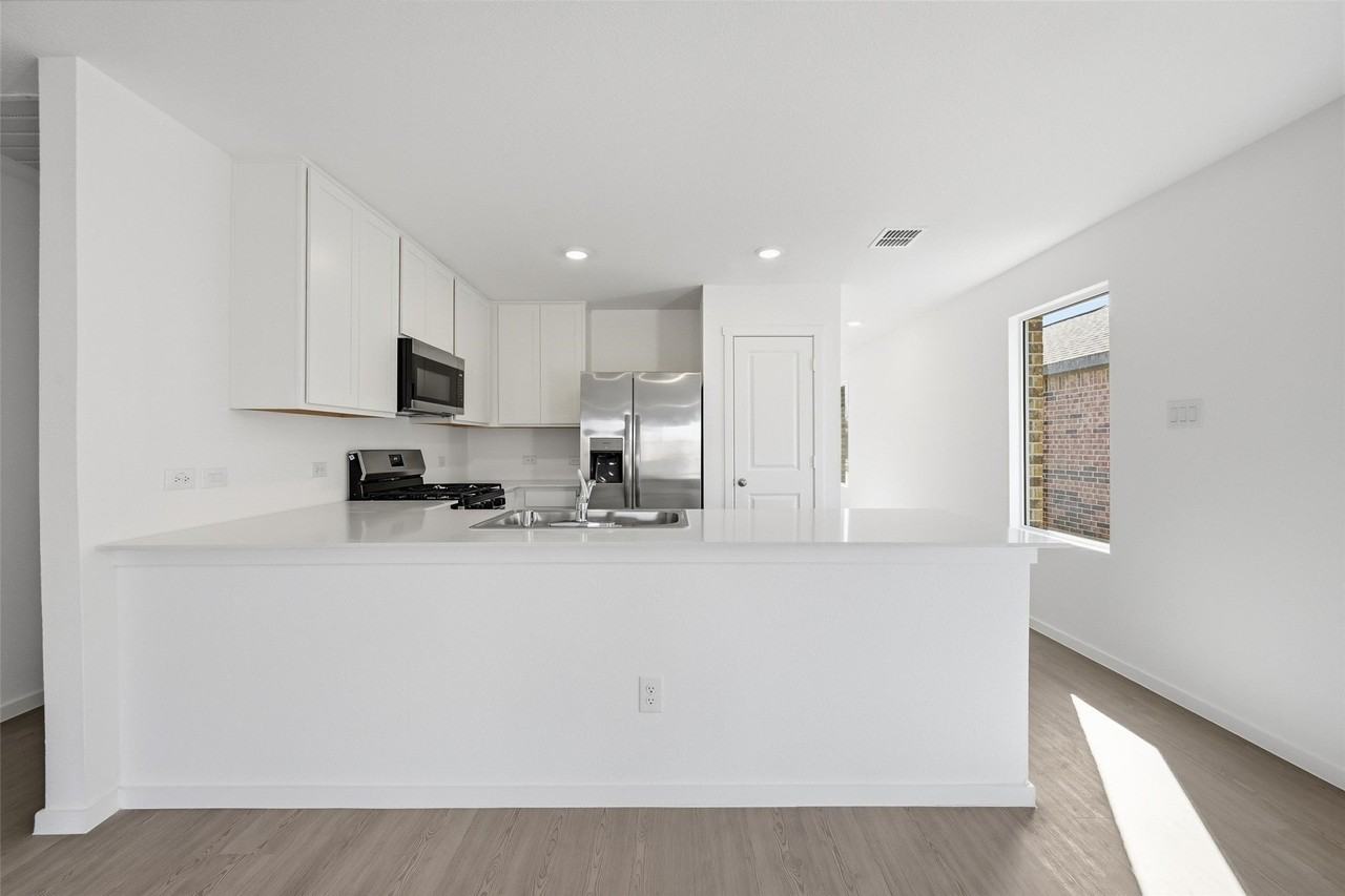 1617 Elliott Rd - Photo 4 of 19