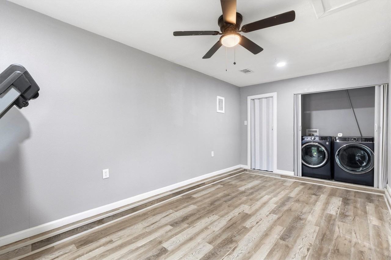 6331 Fenway St - Photo 4 of 27
