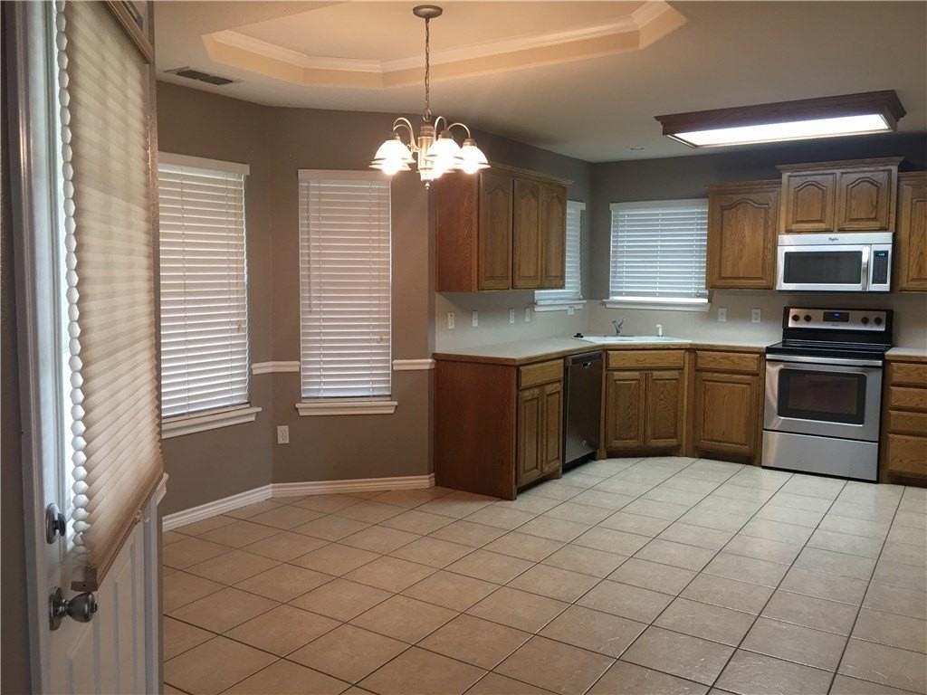 2218 Old Ironsides Rd - Photo 6 of 26