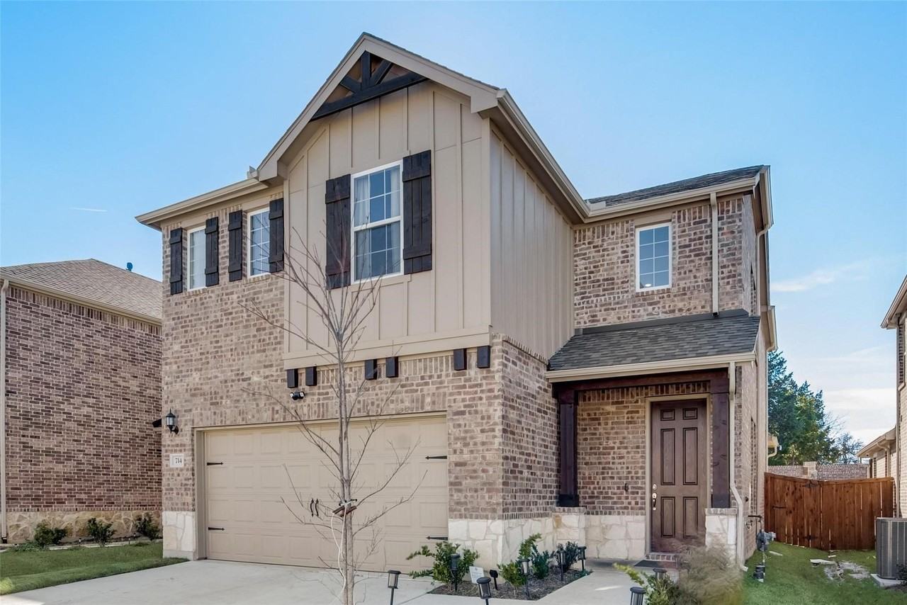714 Creekwater Ln - Photo 5 of 19