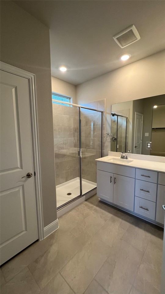 1407 Winter Way - Photo 3 of 23