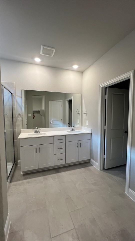 1407 Winter Way - Photo 4 of 23
