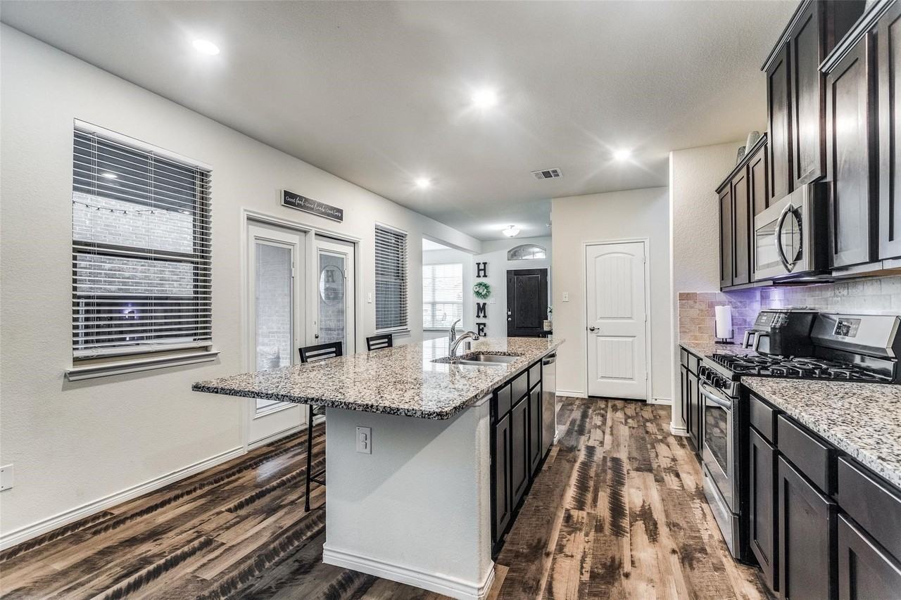 2416 Evening Stone Dr - Photo 6 of 25