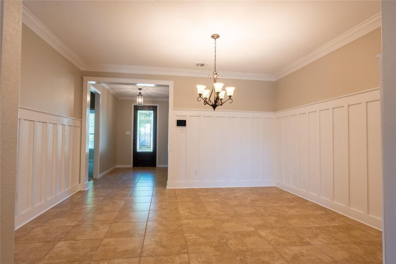 1609 Clearwater Dr - Photo 6 of 17