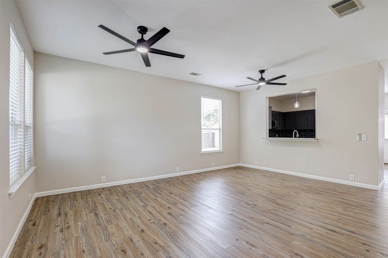 10724 Astor Dr - Photo 6 of 31