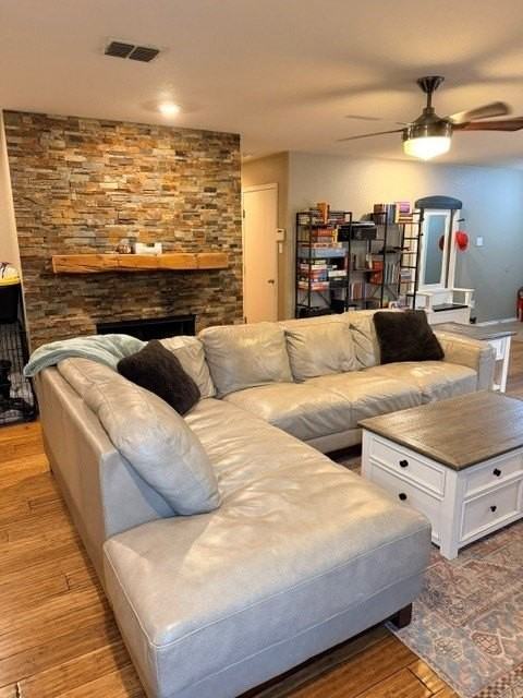 12911 Balez Dr - Photo 3 of 39