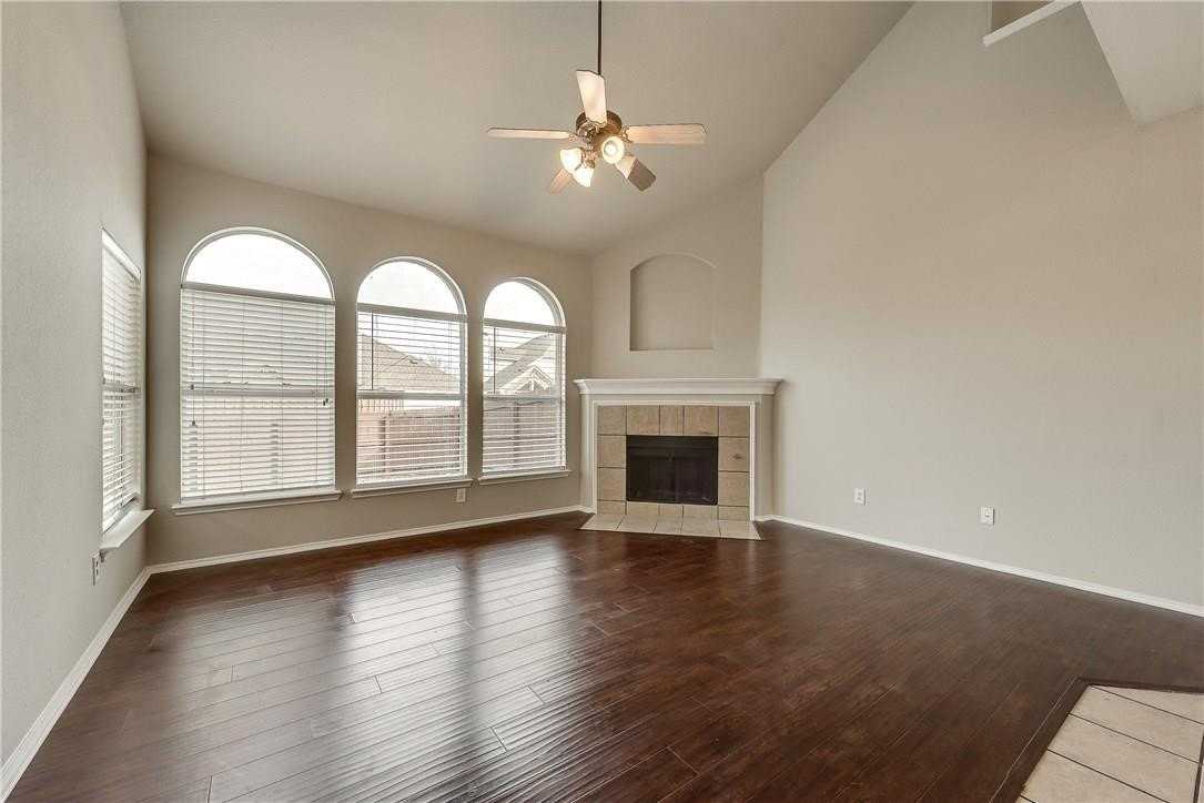 409 Knoll Park Ct - Photo 3 of 25