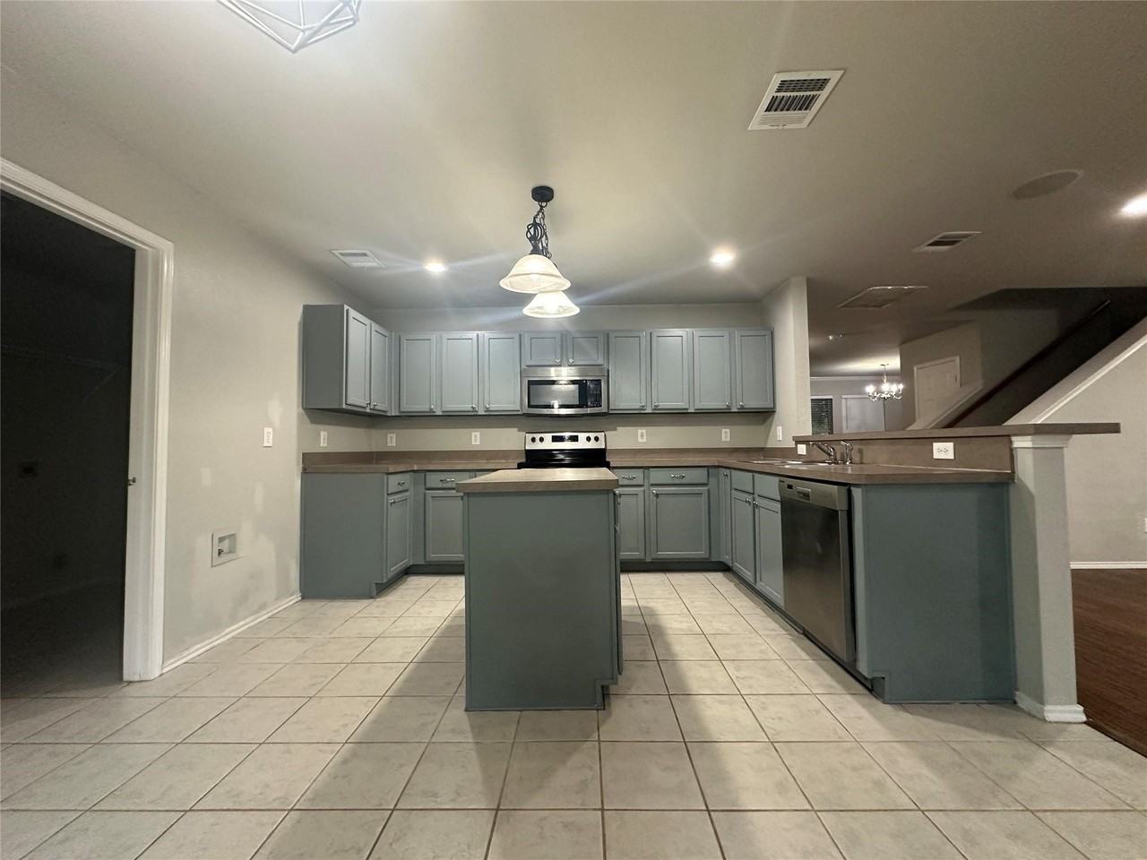 2525 Mesa Valley Dr - Photo 4 of 16