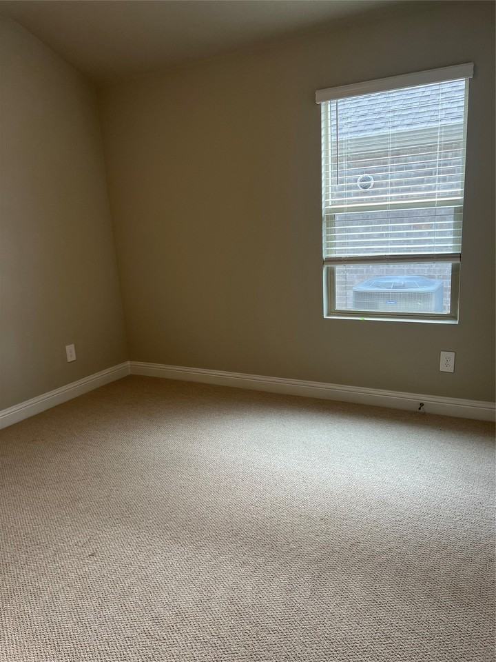 1405 Arrowleaf Dr - Photo 4 of 20