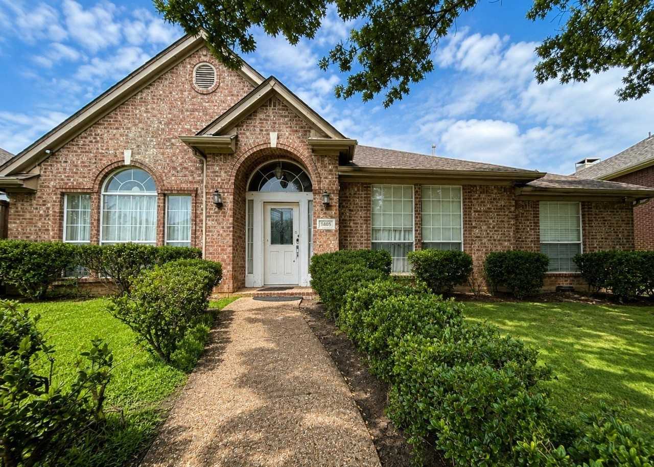 1405 Meadow Dr