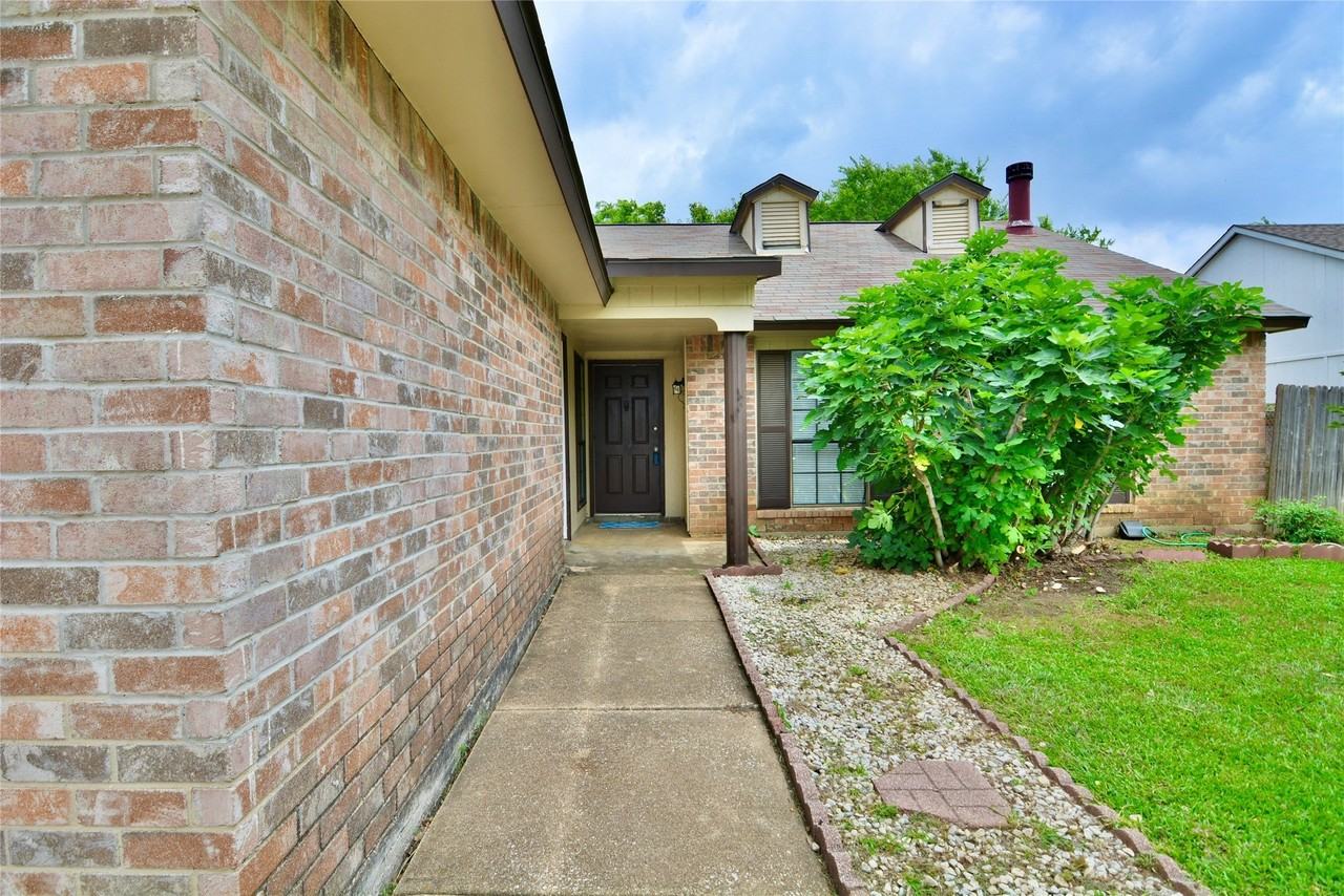 4133 Silverberry Ave - Photo 3 of 30