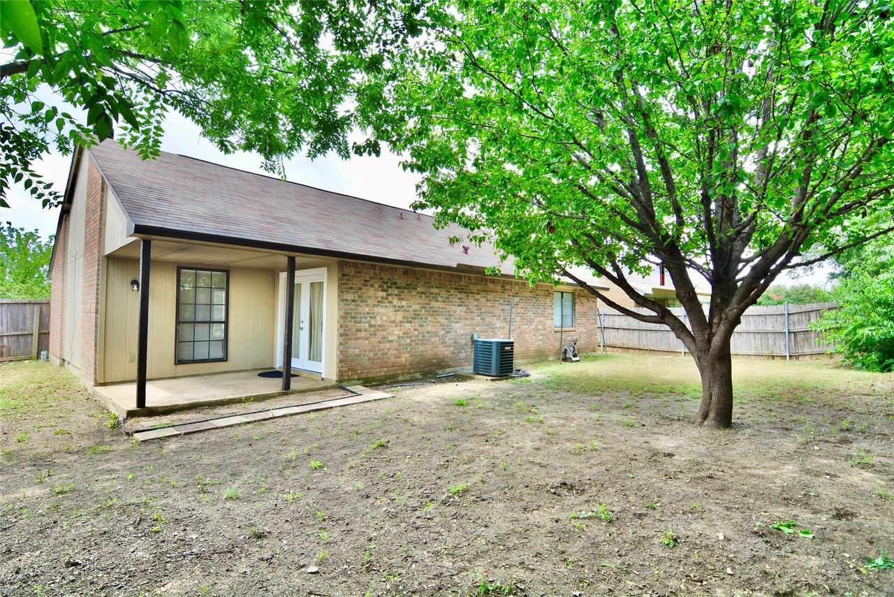 4133 Silverberry Ave - Photo 7 of 30