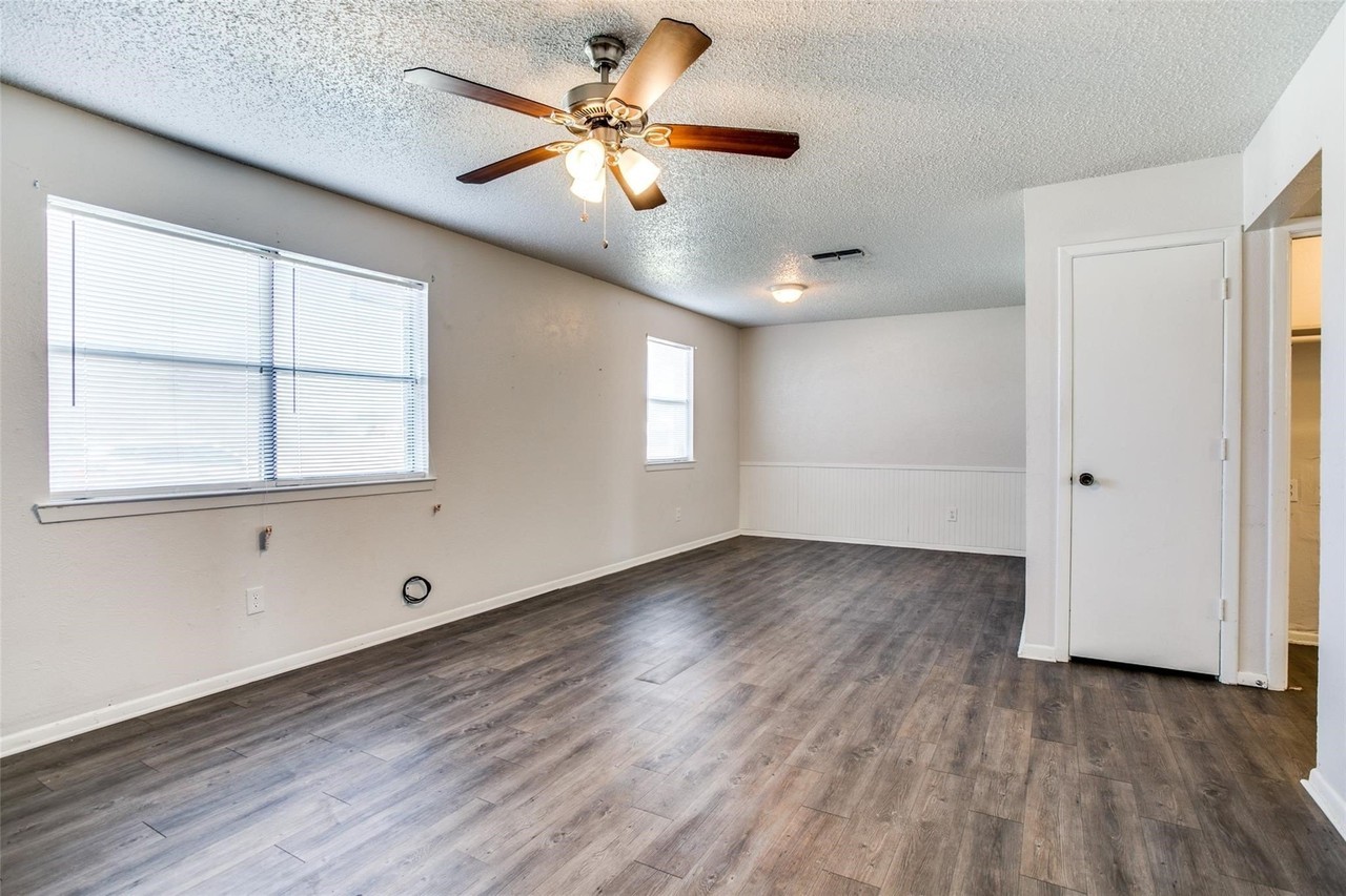 105 Peach St #A - Photo 3 of 12