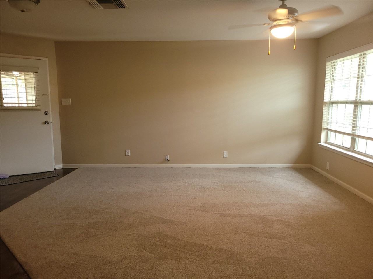 1004 W Wall St - Photo 2 of 16