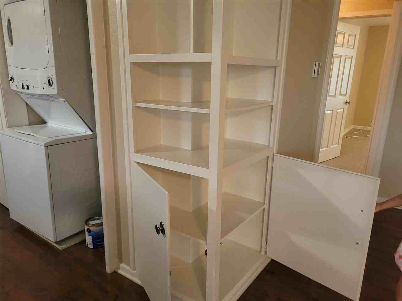 1004 W Wall St - Photo 6 of 16