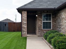 featured image of 1508 Blue Jay Dr