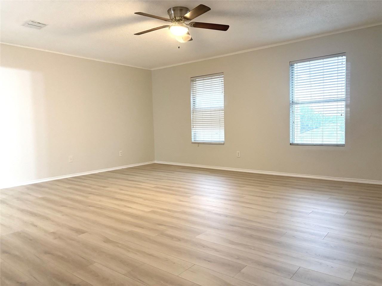 2521 Brinlee Branch Ln - Photo 5 of 21