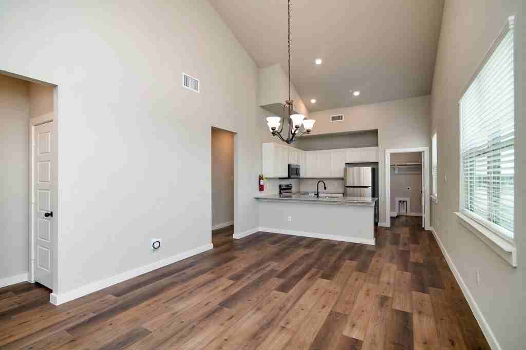 747 Harvest Moon Dr - Photo 6 of 18
