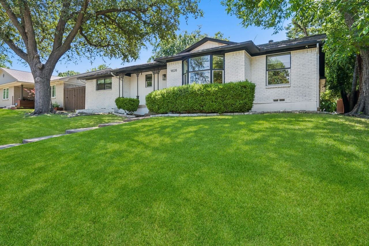 9028 Fringewood Dr - Photo 2 of 35