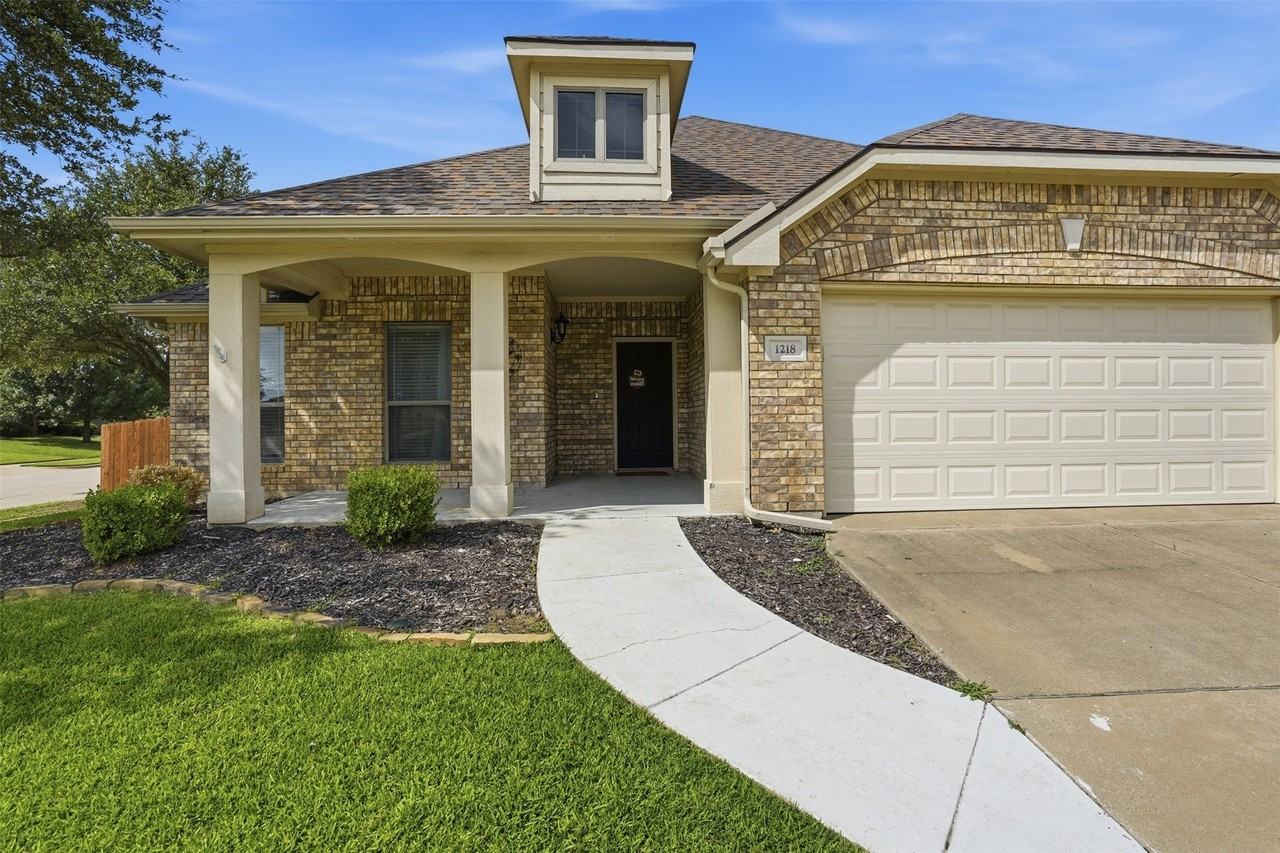 1218 Inglewood Dr