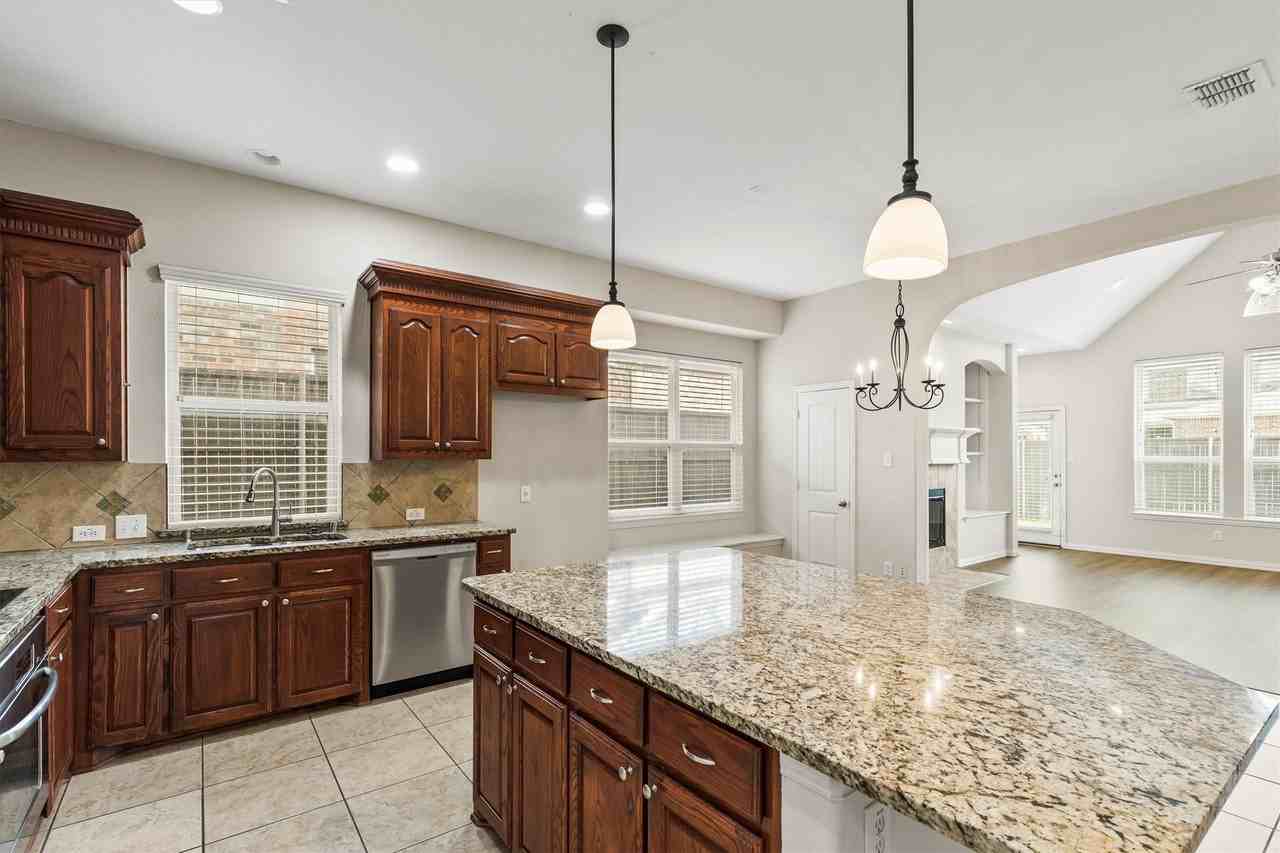 3102 Clearfork Trl - Photo 6 of 29