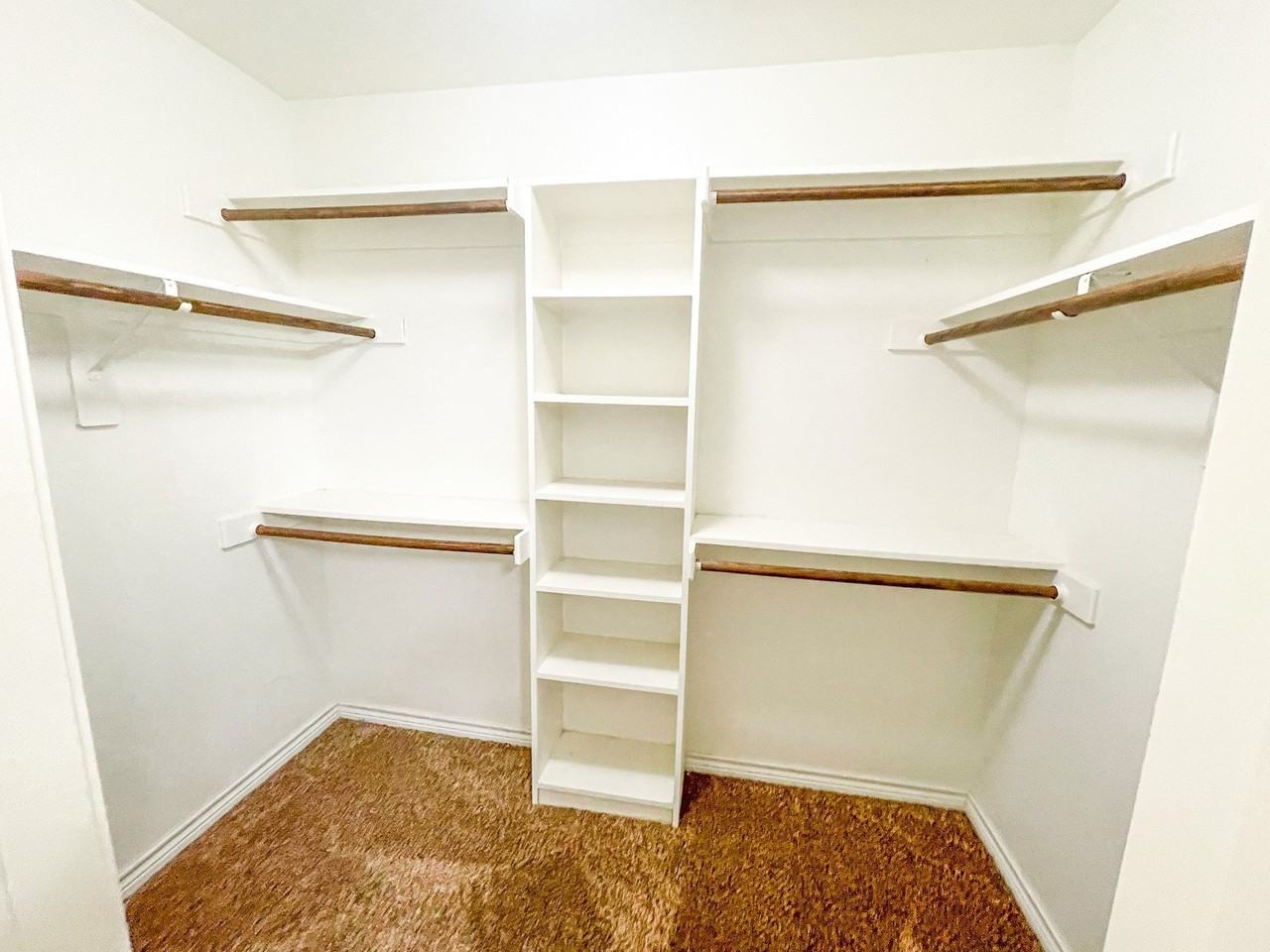 210 Paschall Blvd - Photo 3 of 16