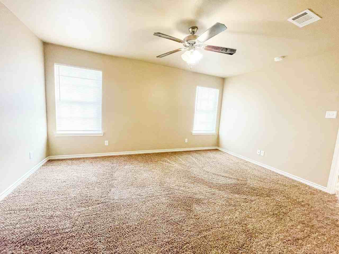 210 Paschall Blvd - Photo 4 of 16