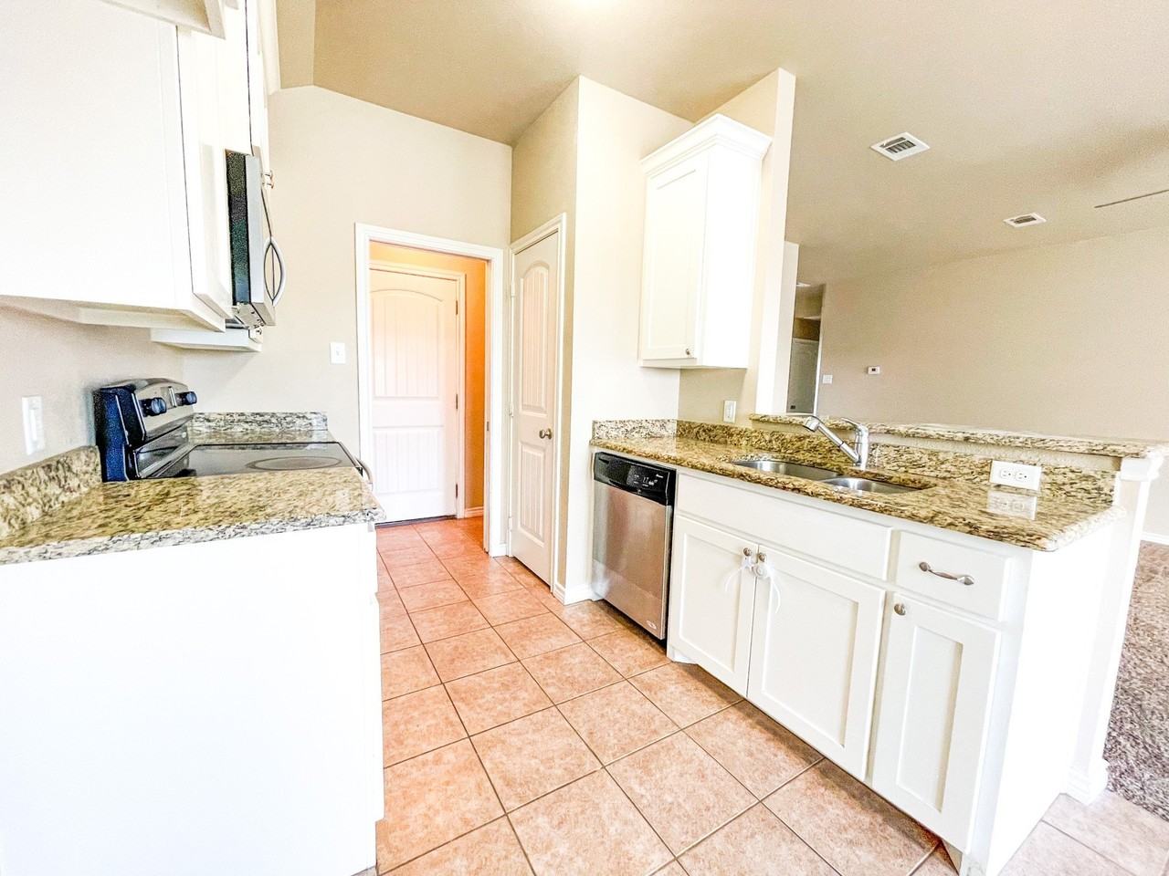 210 Paschall Blvd - Photo 7 of 16