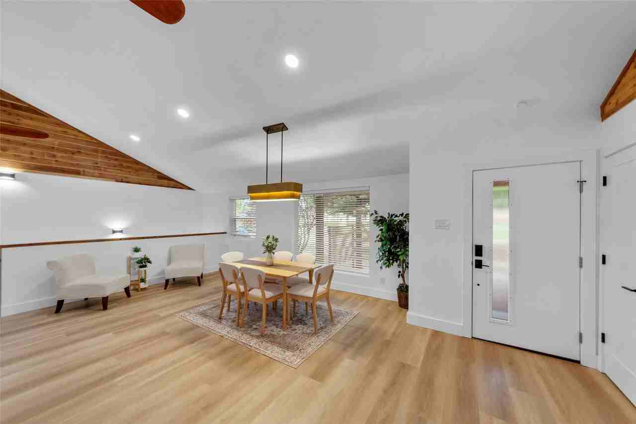 7041 Freemont St - Photo 6 of 34