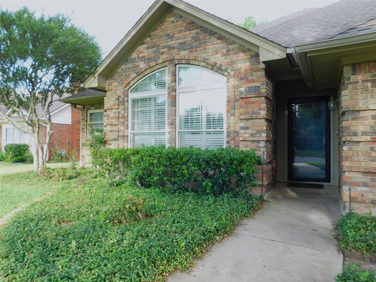 3105 Old North Rd - Photo 2 of 40
