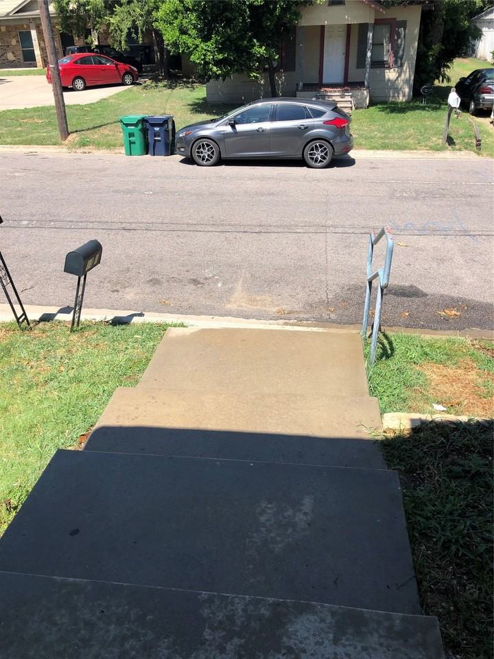 1321 Norman St - Photo 2 of 10
