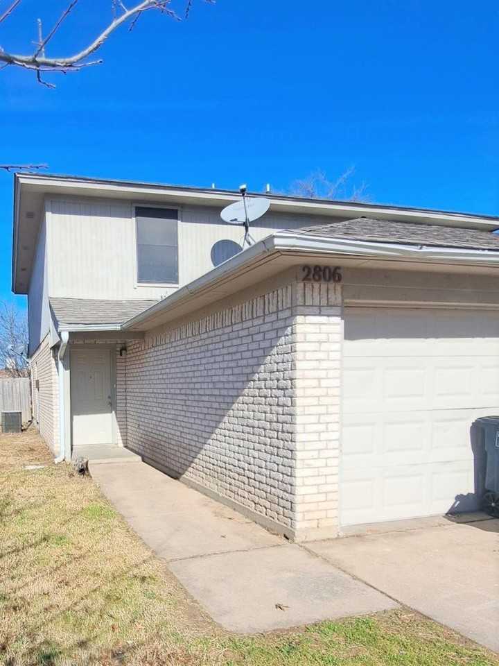2806 Ridgecrest Dr
