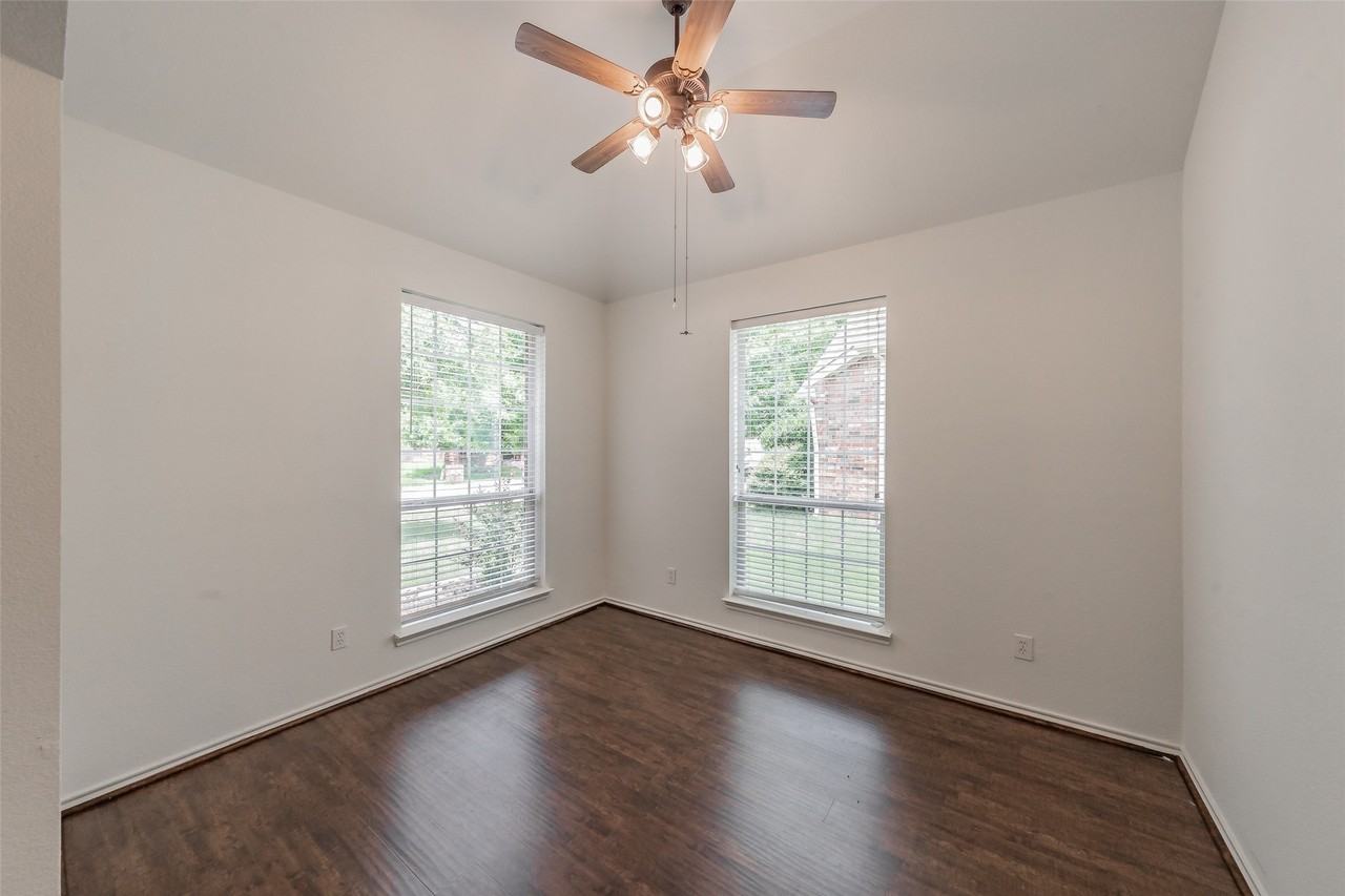 8648 Prairie Dawn Dr - Photo 6 of 37