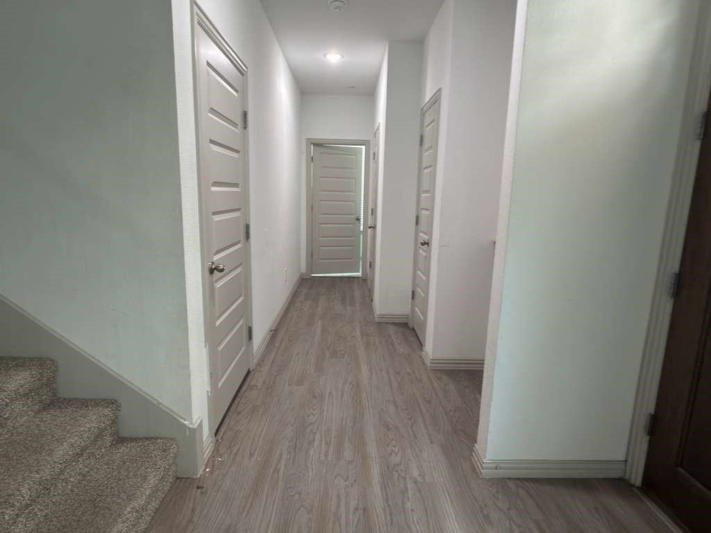 1106 Bowie Dr - Photo 2 of 8