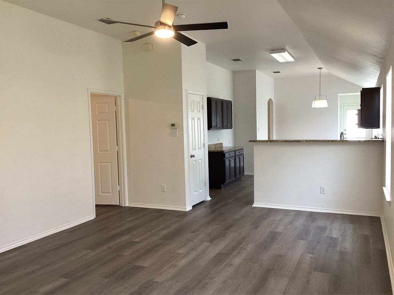 11900 Porcupine Dr - Photo 3 of 23