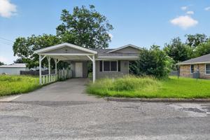 featured image of 208 D St