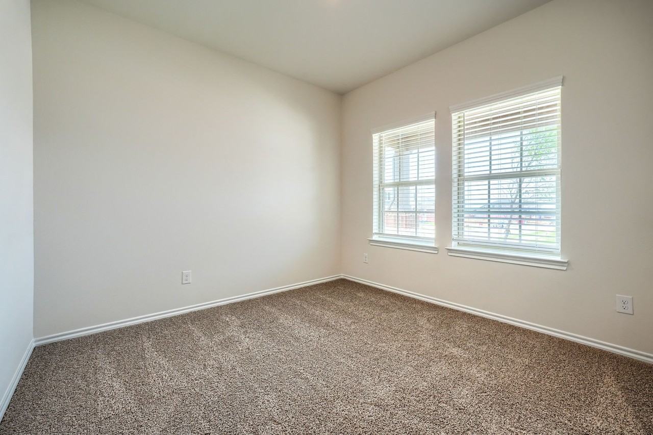 3905 Jasper Ln - Photo 6 of 22