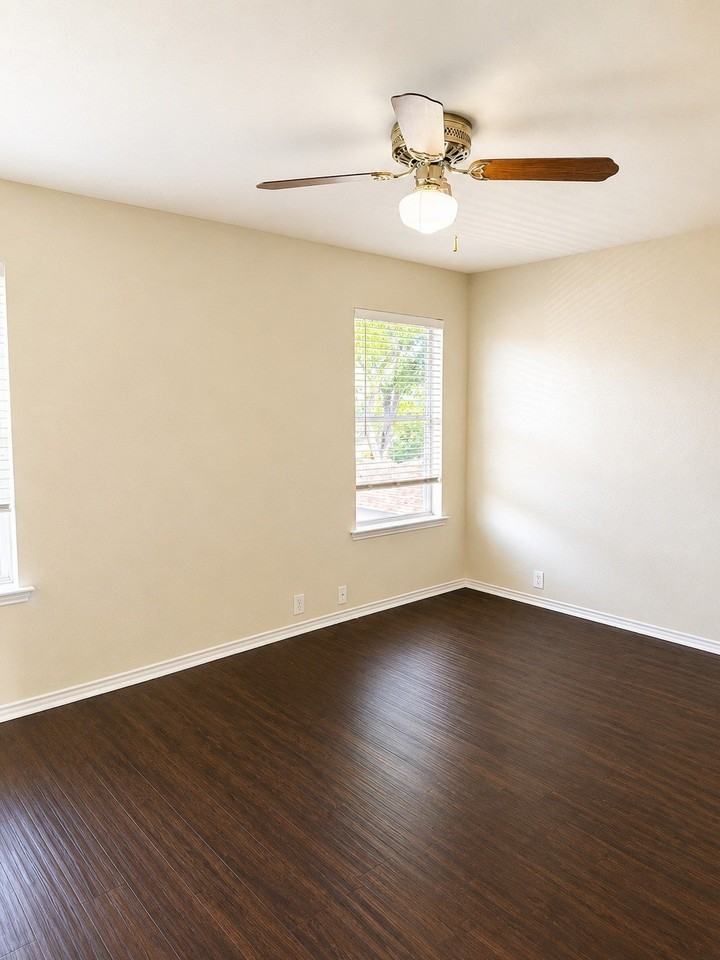 10633 Traymore Dr - Photo 7 of 13