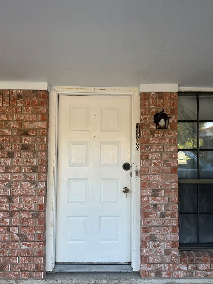 3906 Shallow Ford Rd - Photo 2 of 4