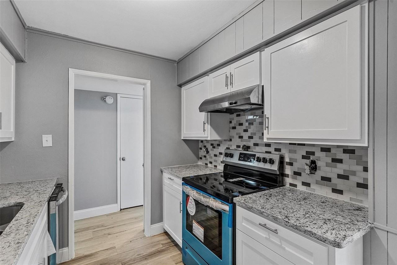 3230 High Vista Dr - Photo 6 of 15
