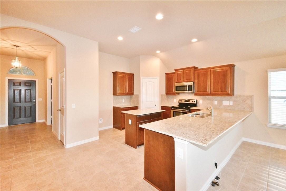 122 Eagle Feather Dr - Photo 4 of 23