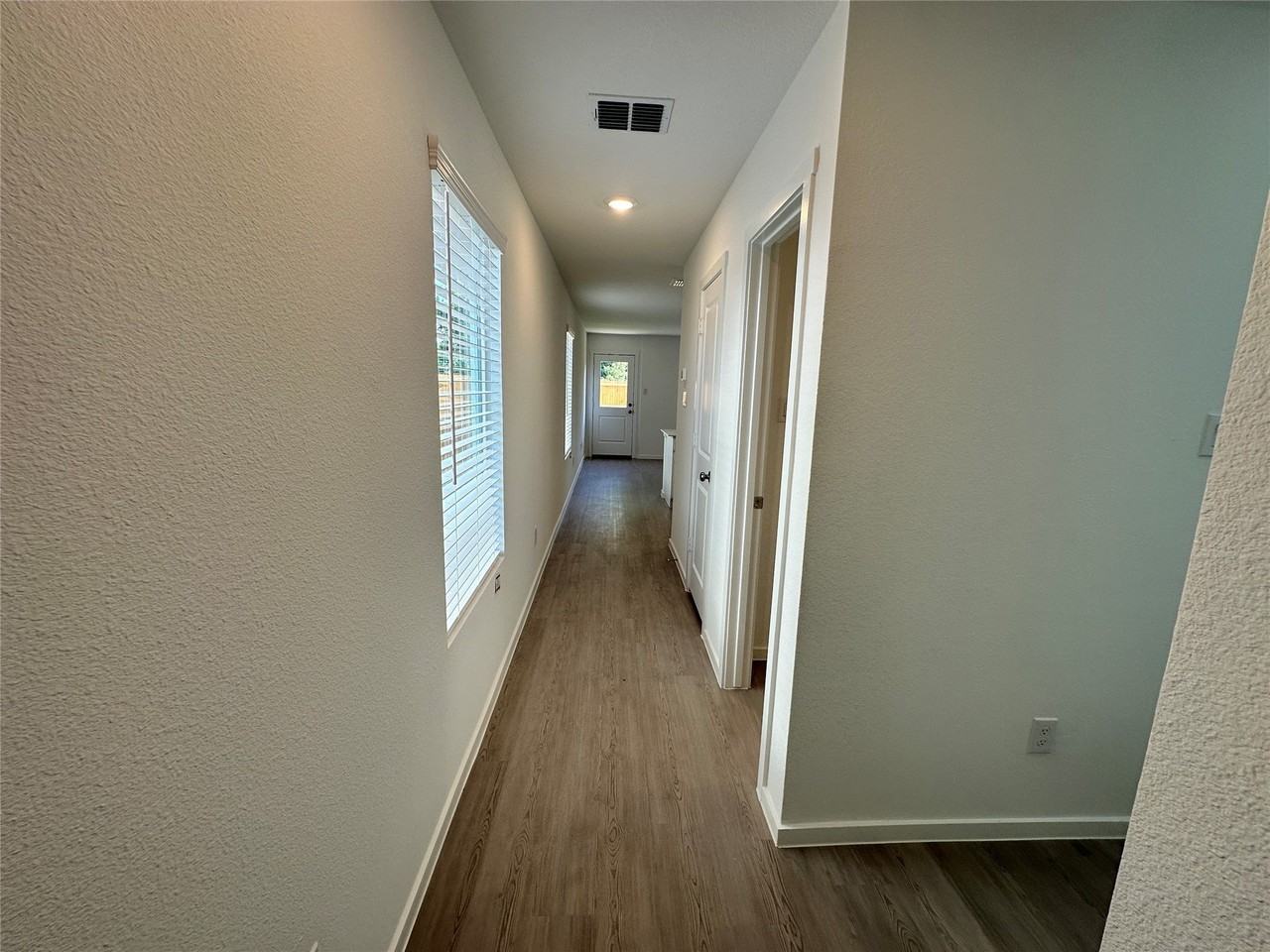 833 Sandhill Crane Ln - Photo 7 of 16