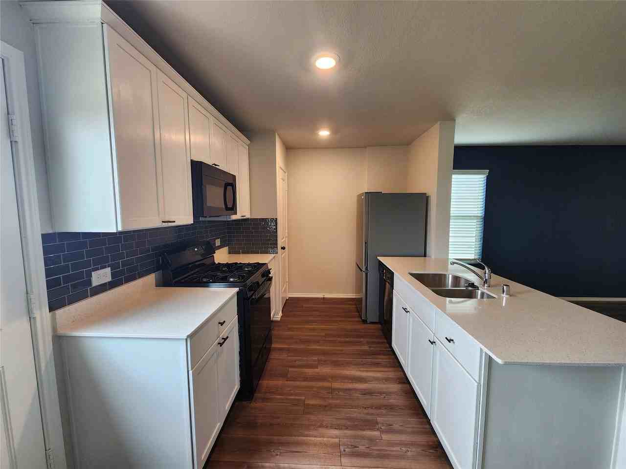 14428 Cloudview Way