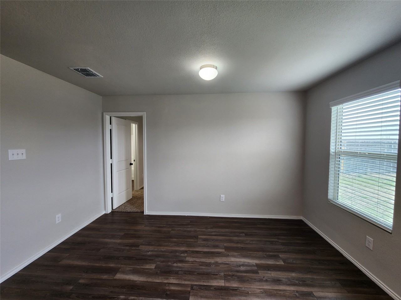 14428 Cloudview Way - Photo 6 of 17