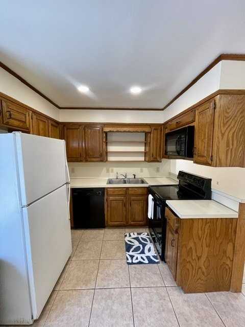 1915 S 10th St #110 - Photo 3 of 14