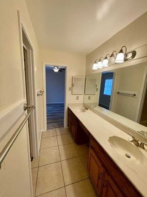 1915 S 10th St #110 - Photo 6 of 14