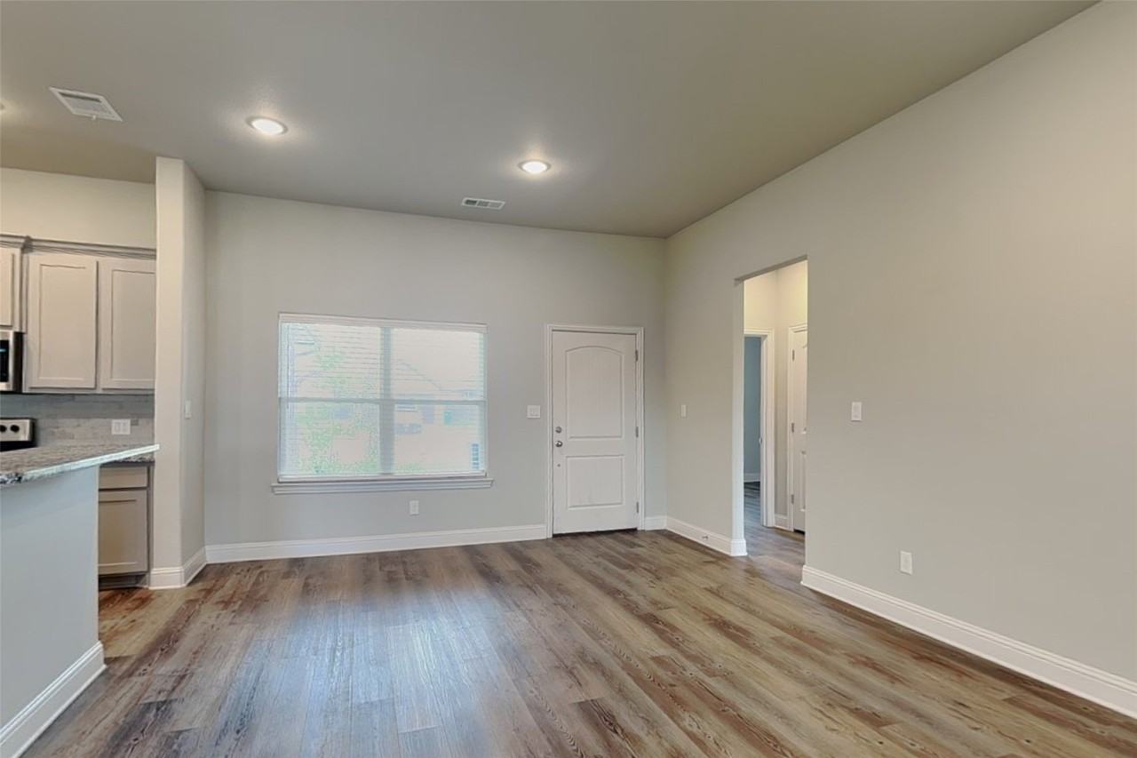 2902 Orchid Dr - Photo 5 of 17