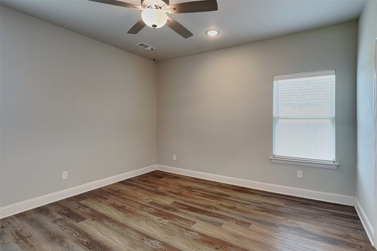 2902 Orchid Dr - Photo 7 of 17